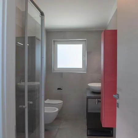 Lough Appartement Colà